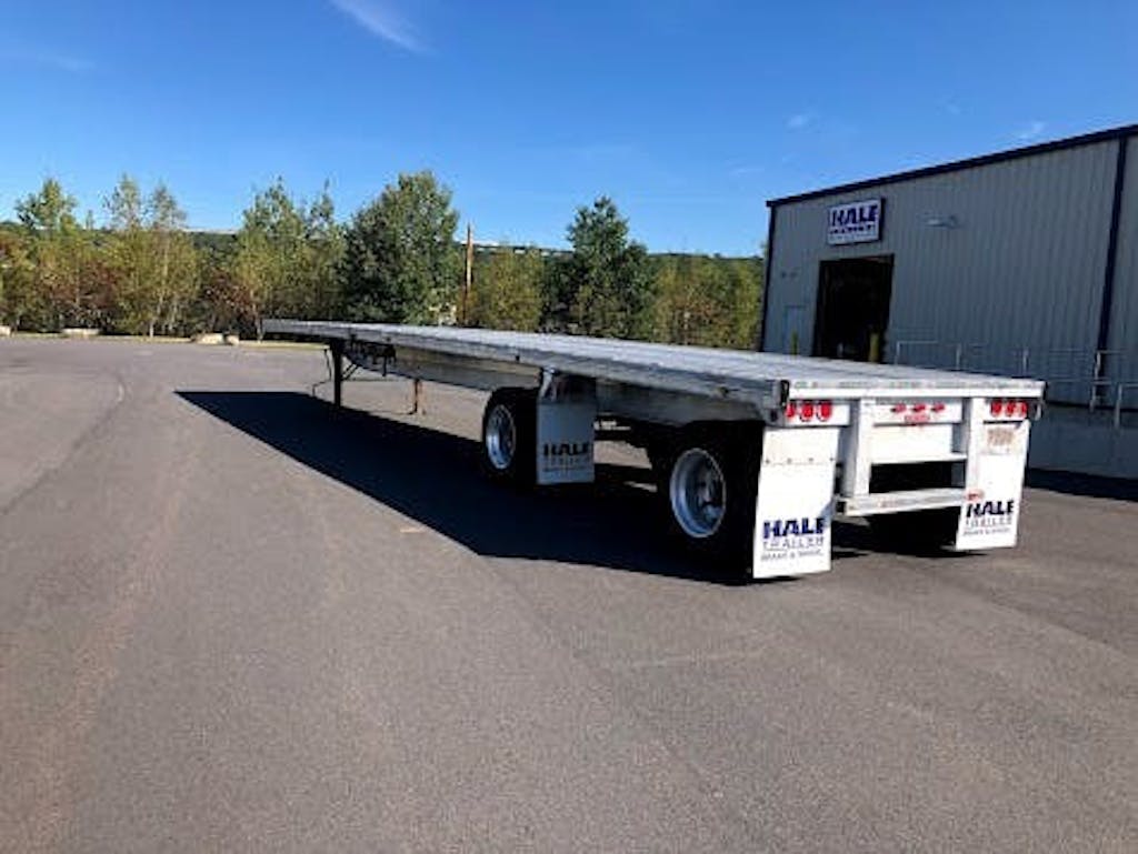 Fontaine aluminum flatbed trailer